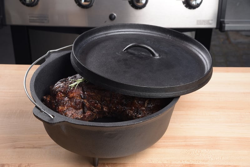 Cast Iron Dutch Oven